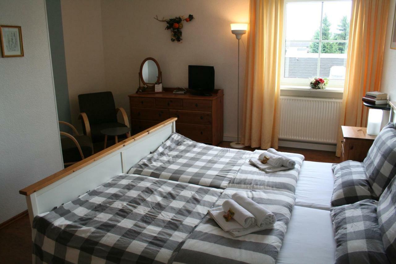 Landhaus Edelweiss Bed&Breakfast - Adults Only Neustadt am Rennsteig Exterior foto